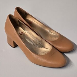 Marc Joseph leather coral pumps size 9